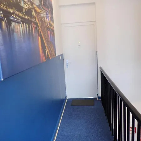 Apartments, Direkt Am Dom Zentrum Grosses 3 53 Qm Lägenhet Köln